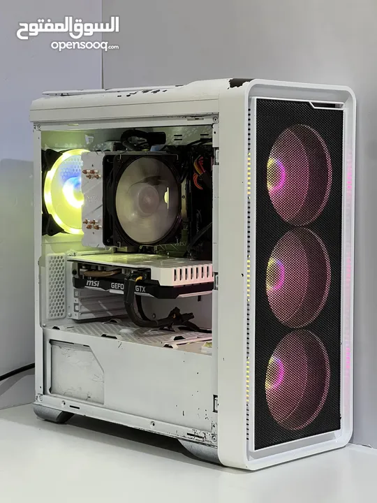 White Gaming PC