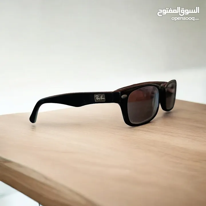 للبيع مستعجل اي طاقيه  او نظاره بدينار واحد فقط