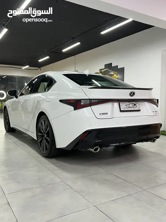 لكزس is 350 F Sport 2021 فول اوبشن