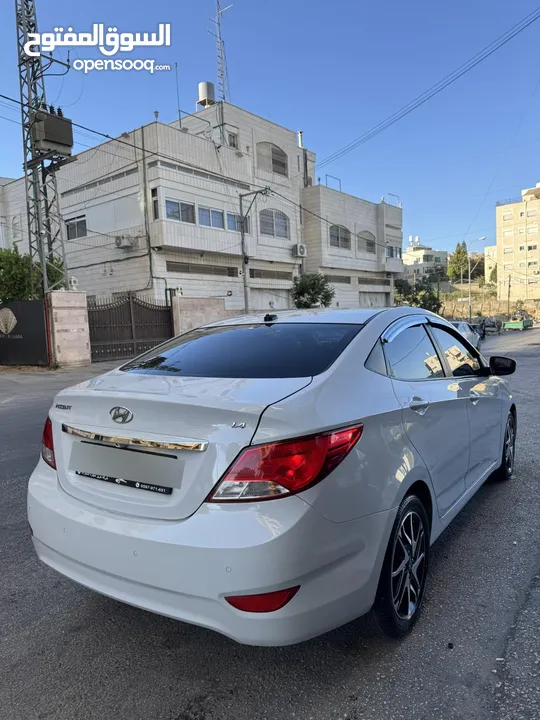 هونداي اكسنت 2018 متور 1400 بنزين لون ابيض فحص ممتاز