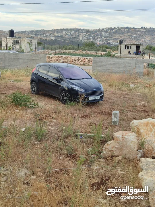 فورد فيستا 2013بالرخصة جير عادي 1250بنزين