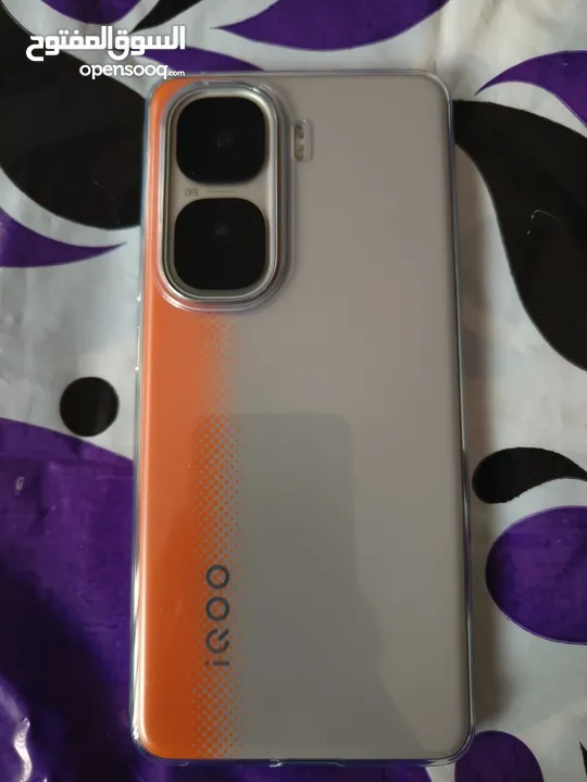 Vivo IQoo Neo 10 . 5G