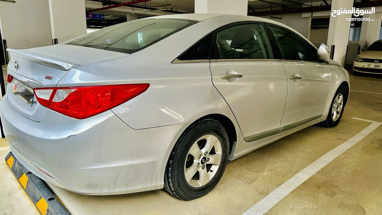 Hyundai Sonata 2014 very clean