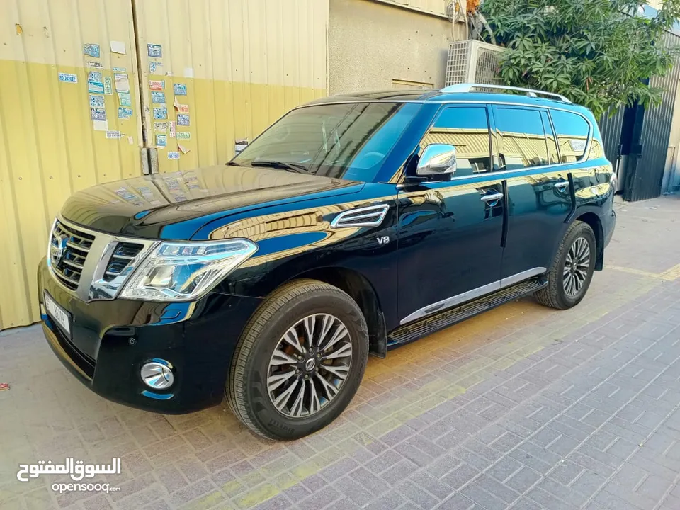 NISSAN PATROL PLATINUM 2014 ORIGINAL CONDITION PERSONAL CAR GCC SPECS