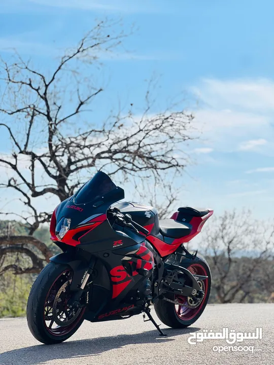 SUZUKI  //GSX--R--  **1000** موديل 2017 وكاله وممشي قليل