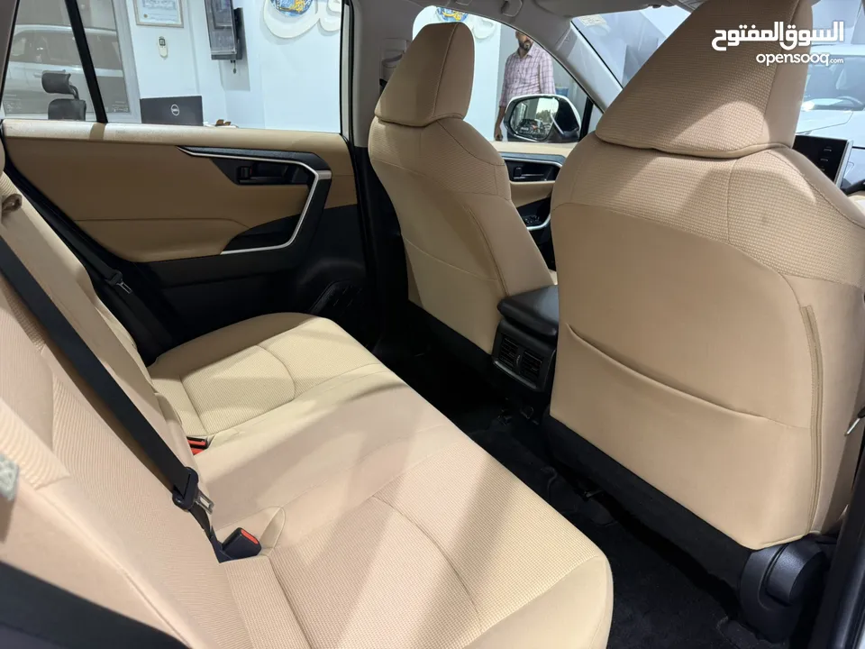 للبيع تويوتا راف فور موديل 2021