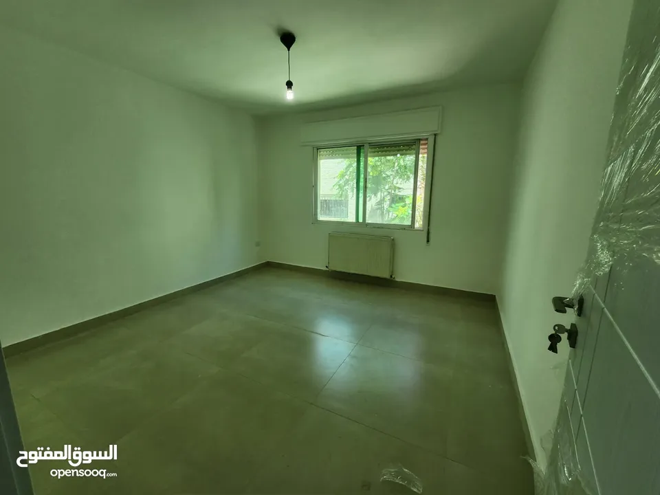شقة فارغة للإيجار في الصويفية - REF: 14665