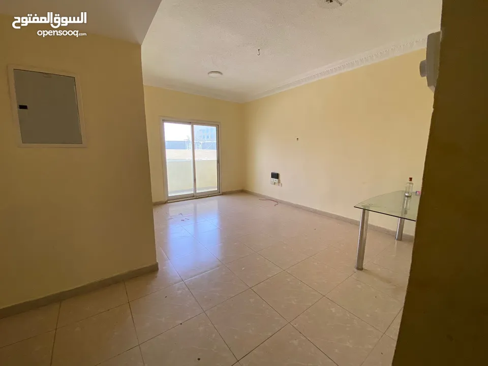 Apartments_for_annual_rent_in_Sharjah Al majaz   Two rooms and a hall  33 thousand
