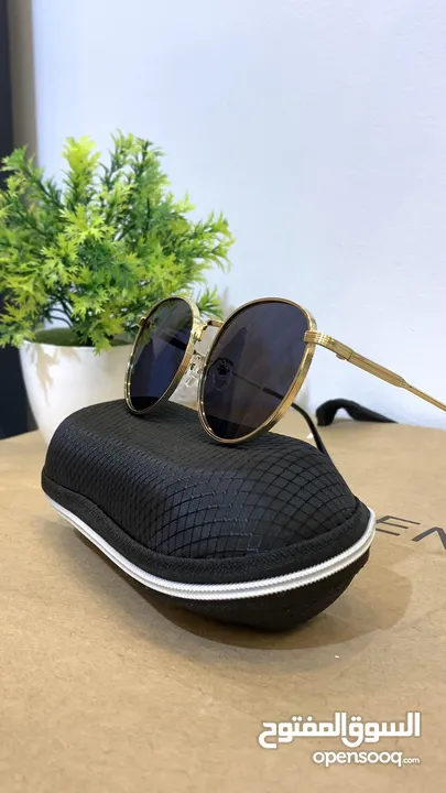 نظارة شمسية جديدة شبيهة بقصة ال RAYBAN