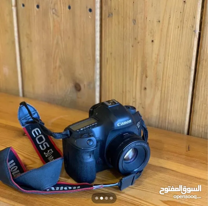 كاميرا كانون 5d mark iii فل فريم استعمال جميع اكسسىوارتها شخصي للبيع