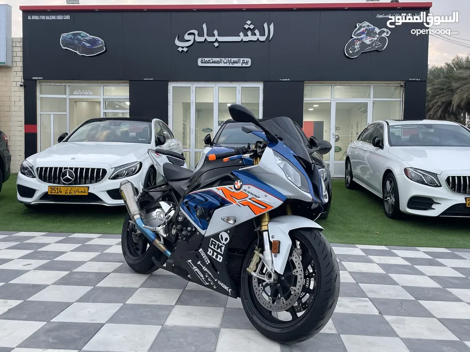 BMW S1000RR بدون حوادث 2017 سعر من الاخر اذا ما مناسبنك سعر لا تتصل