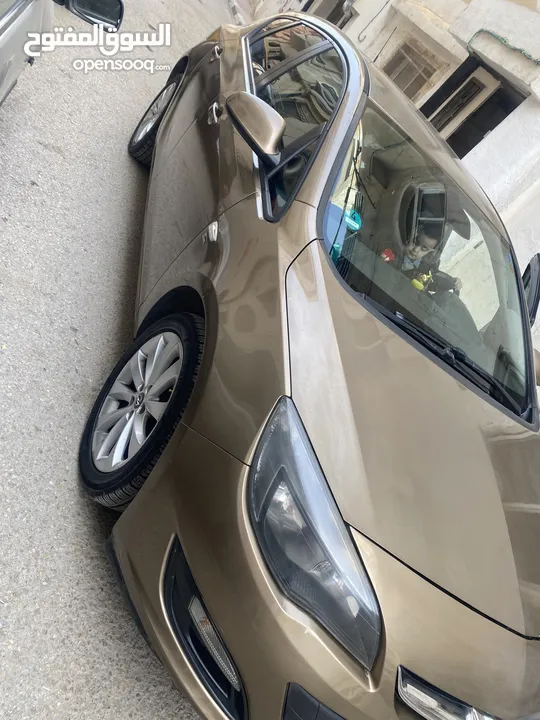 اوبل استرا