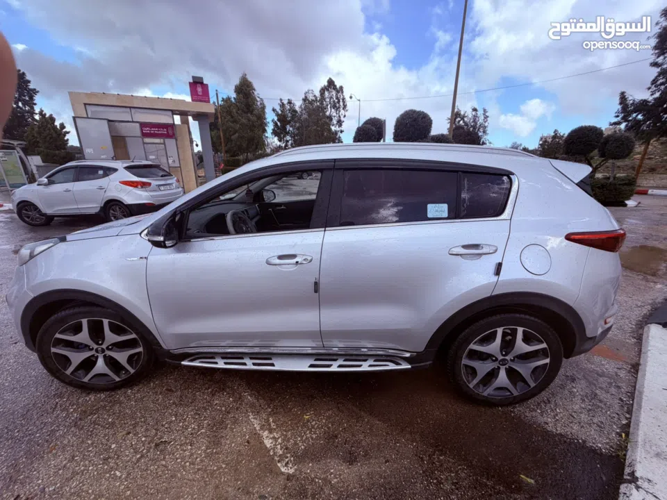 كيا سبورتاج 2017 جي تي لاين 4*4 فل اضافات فحص نخب (ممتاز ) بسعر حرررق