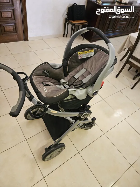 عرباية Graco اعلى صنف للبيع مع كرسي سيارة