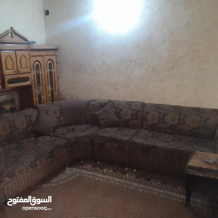 طقم كورنر وطاولة سفرة