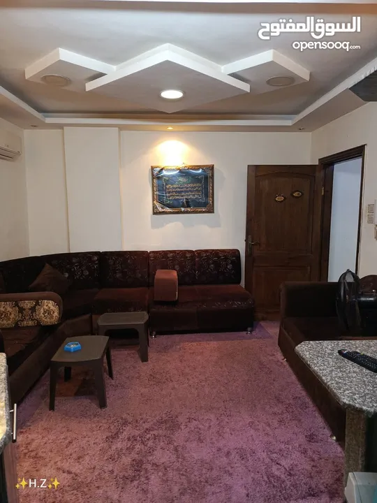 شقة مميزة للبيع بسعر مميز وبموقع حيوي وقريب من جميع الخدمات