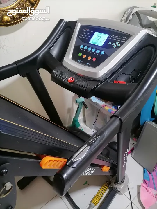 Treadmill in excellent condition as new ONLY 550DH