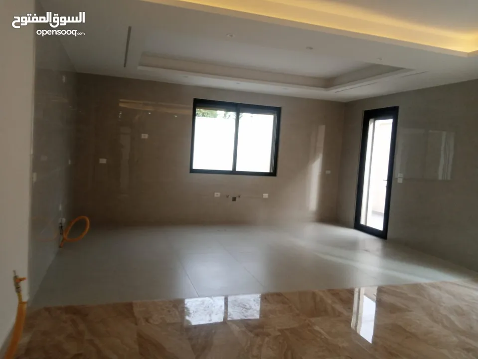 شقه للبيع في عبدون- ref:14680