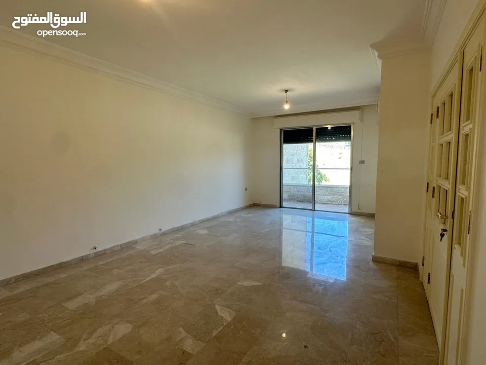 شقة غير مفروشة للايجار في عبدون  ( Property 38208 ) سنوي فقط