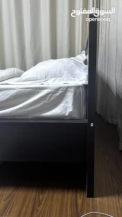 سرير كبير للبيع/ كرفايه/ Queen Bed for sale