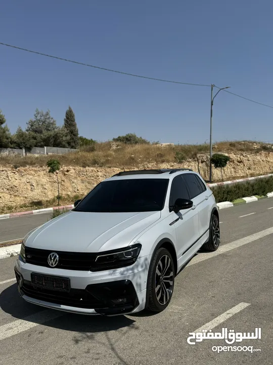 VW Tiguan R-Line