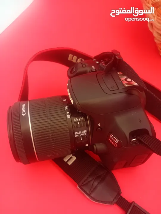 كاميرا كانون D700 للبيع بحاله ممتازه