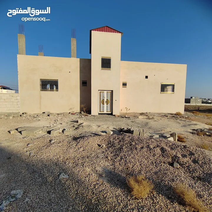 اعلان بيت طابقين للبيع حي نواره الجنوبي(حي كثلوم) بالقرب من مستشفى ساره