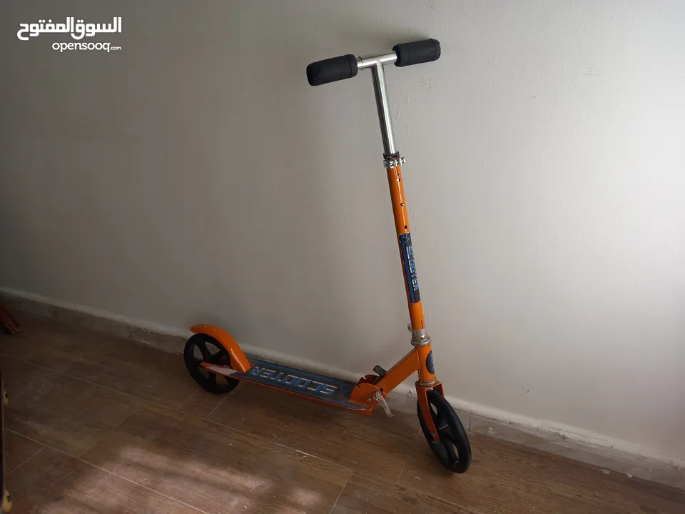 سكوتر أطفال للبيع بحالة ممتازة