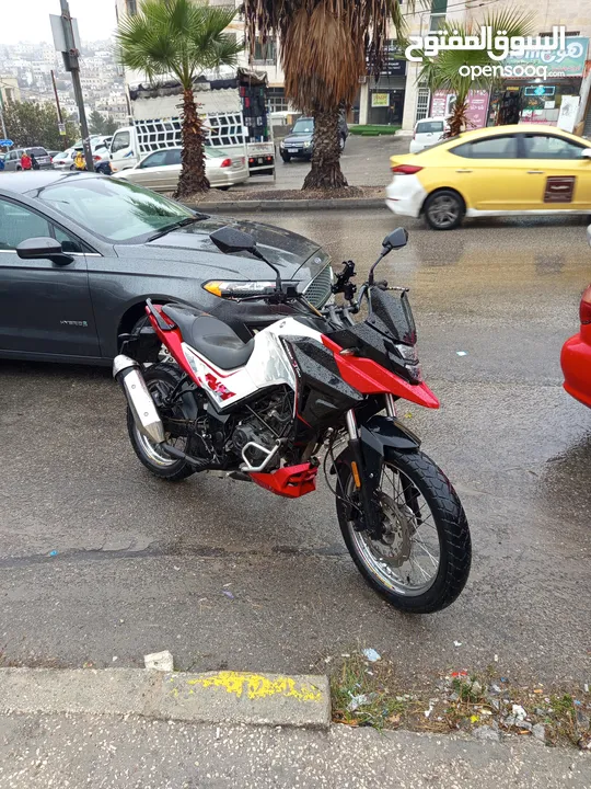 دراجة sym 180cc