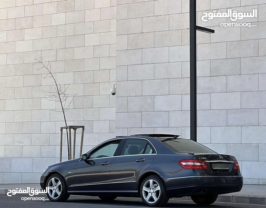 e200 بانوراما 2010