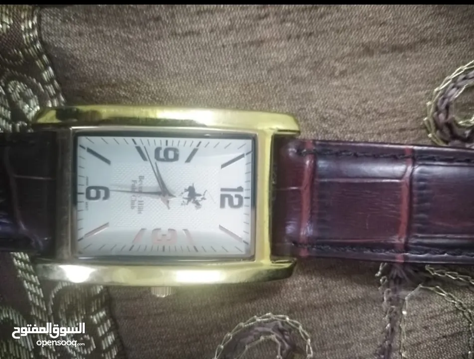 ساعة ماركة بولو تم شراءها من الخطوط الجوية السعودية لون بني استخدام بسيط جدا....