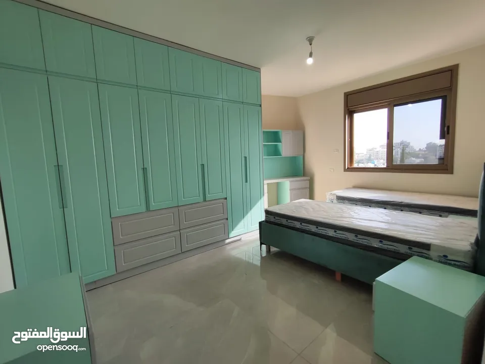 فرصتك للسكن في موقع مميز – عين منجد – إطلالة بانورامية