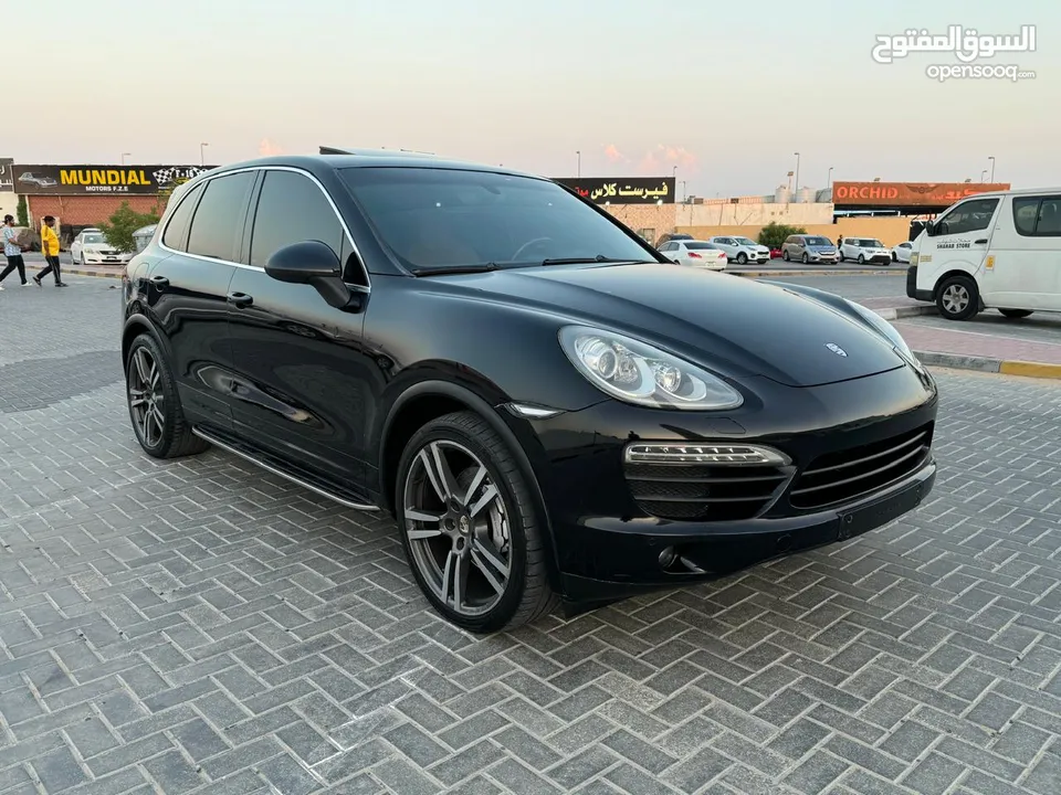 Porsche Cayenne S 2012 Gcc VA full option in excellent condition