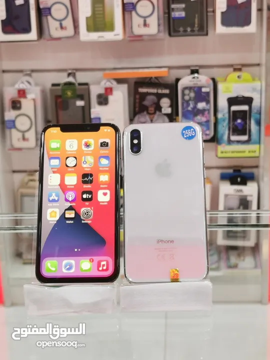 عرض خااص : iPhone xs 256gb هواتف نظيفة جدا بحالة الوكالة مع ضمان و بأقل سعر