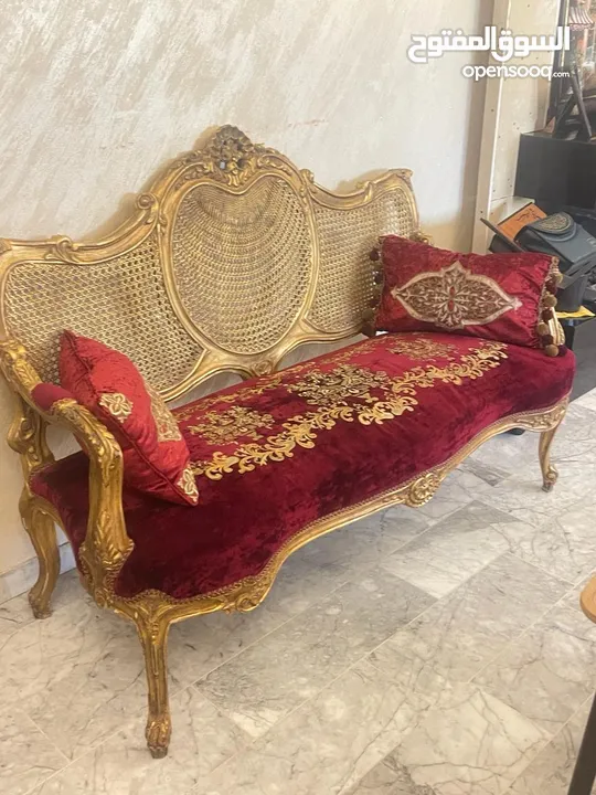 انتريه ارمني love seat وثريا للبيع