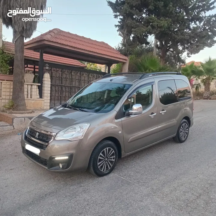 بيجو بارتنر 2017 (6+1) ديزل جير عادي