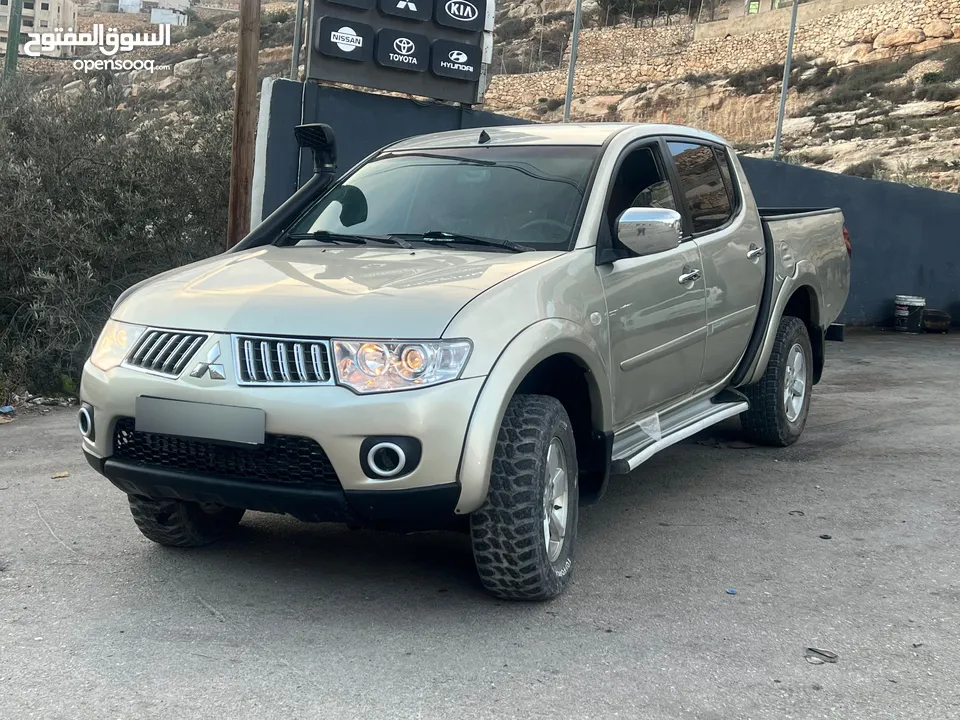ميتسوبيشي هنتر نخب