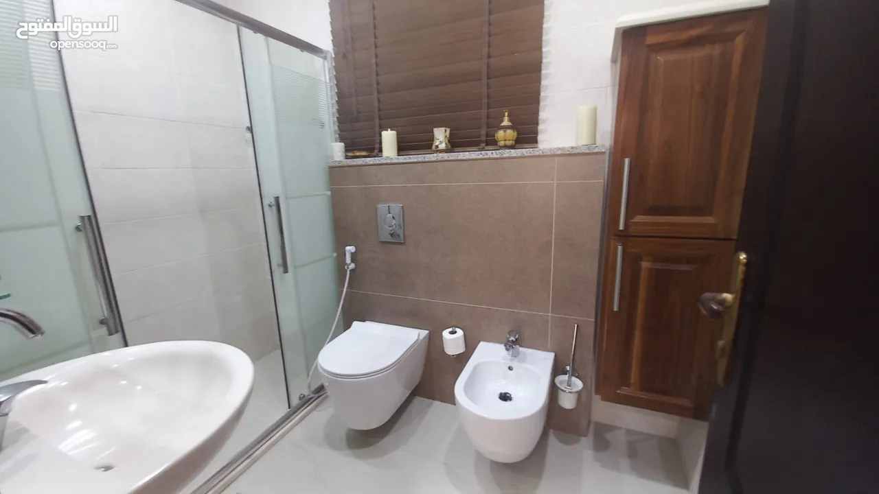 شقة مفروشة للايجار في الدوار السادس ( Property 42144 )-175055040