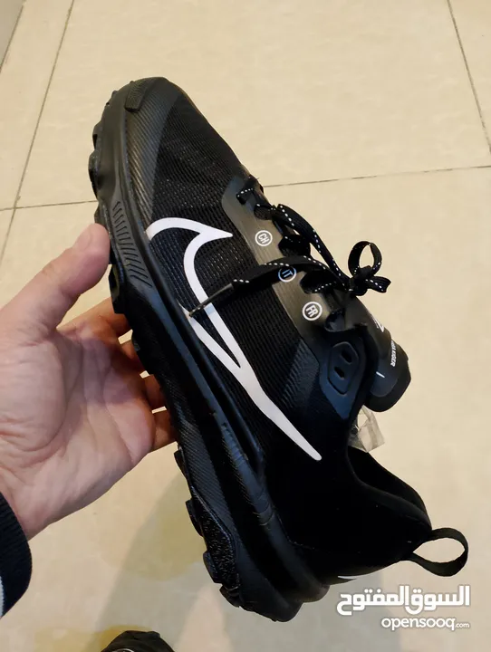 حذائين   NIKE  اصليات وارد امريكي جديد غير مستخدم
