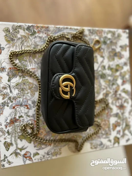 Gucci’s best bag and best quality black color and cross body always ( recommended )