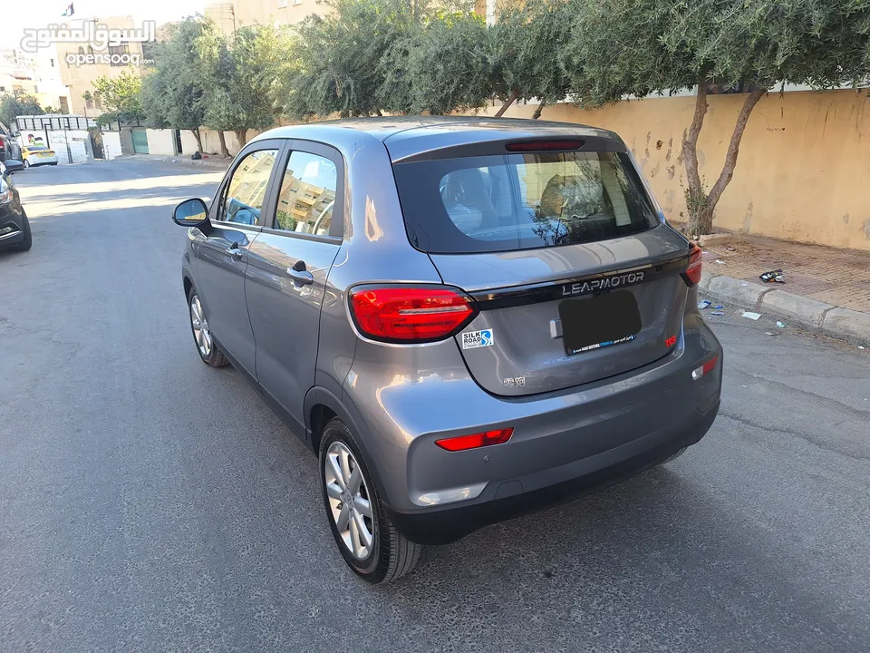 ليب موتور للبيع بسعر مغري لسه السياره بحاله الوكاله الجيلاتين بعده على الكرسي