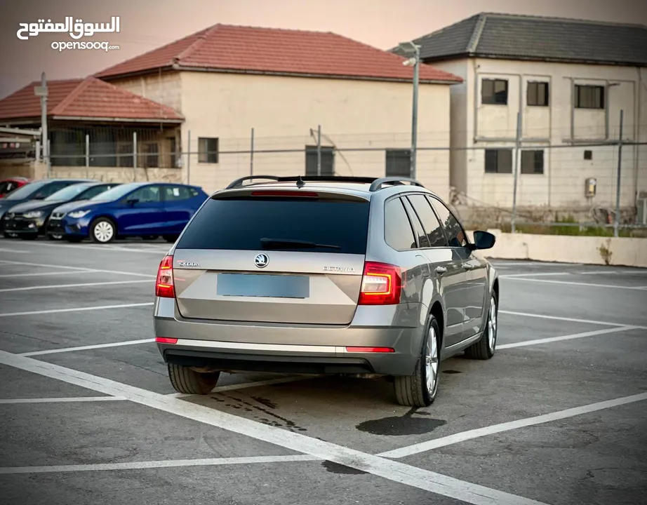سكودا اكتافيا ستيشن 2019/اتوماتيك ماتور 2000 ديزل فل الفل  فتحة سقف بانوراما