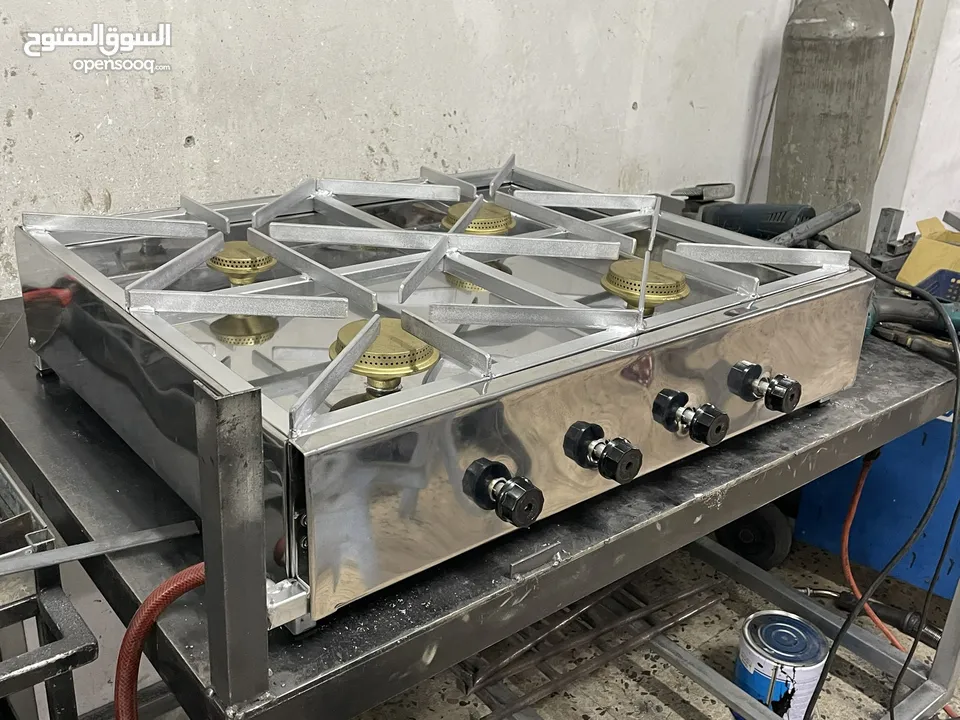 غاز ستانليس اربع عيون واربع مفاتيح متين جداً مصنوع بأتقان وحرفية عالية مخصص للمنازل والمطاعم.