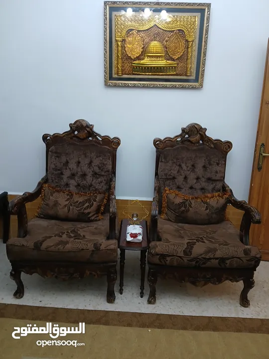 طقم كنب فاخر بسعر مناسب جدا جدا وعلى تحدي