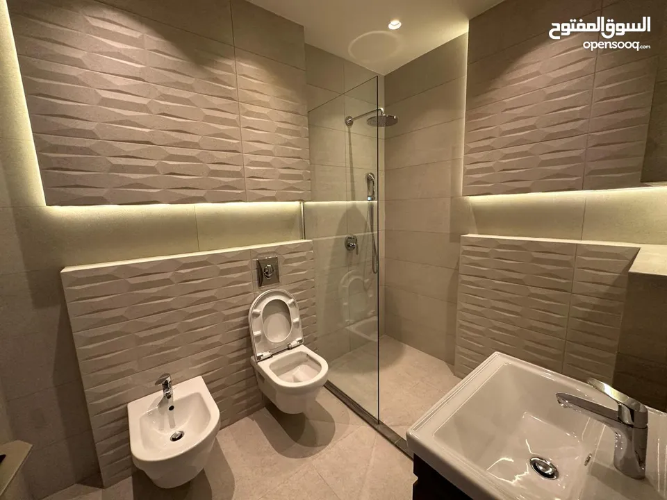 شقة غير مفروشة للايجار في الدوار الرابع ( Property 38214 )-175064072