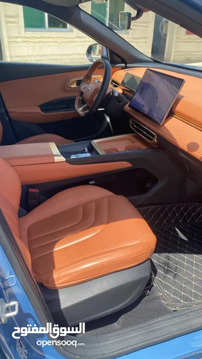 نيتا U400 لون مميز اضافات مميزه فل بانوراما  نيتا X400 لون مميز داخليه مميزه بحاله الزيرو السيارات