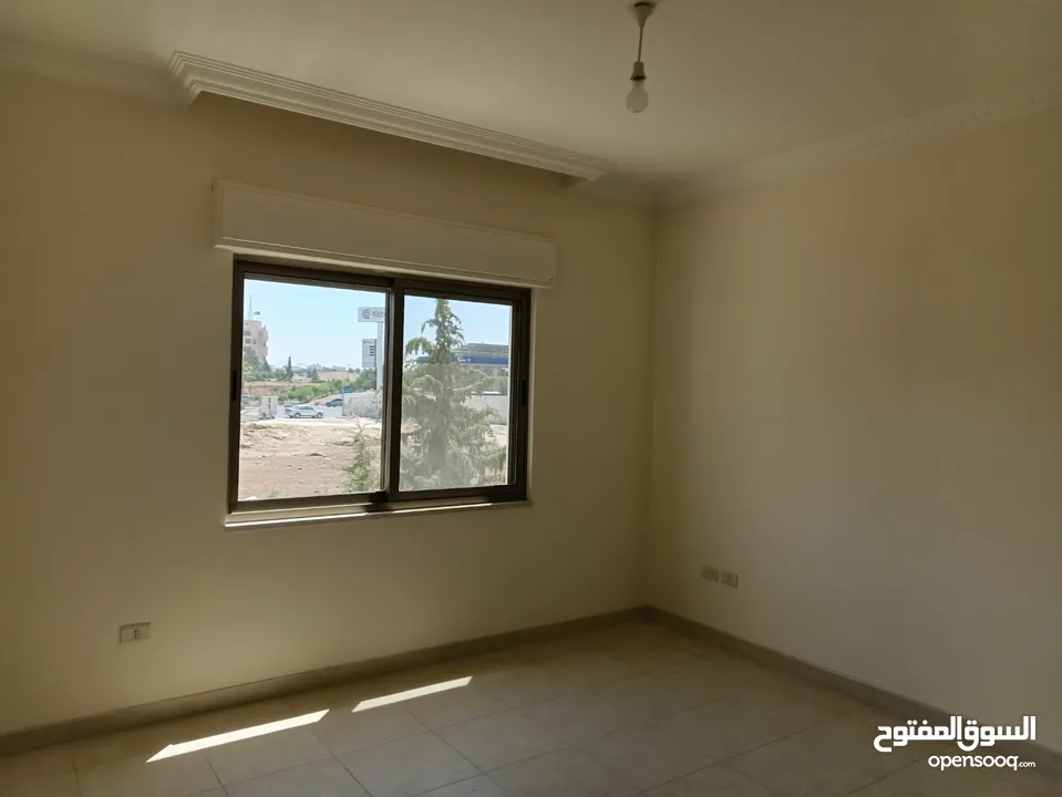 شقة شبه مفروشة للايجار في دير غبار ( Property 40672 )-174876150