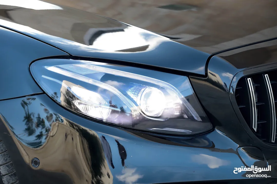 مرسيدس E220d ديزل بوضع الشركة صيانة شاملة