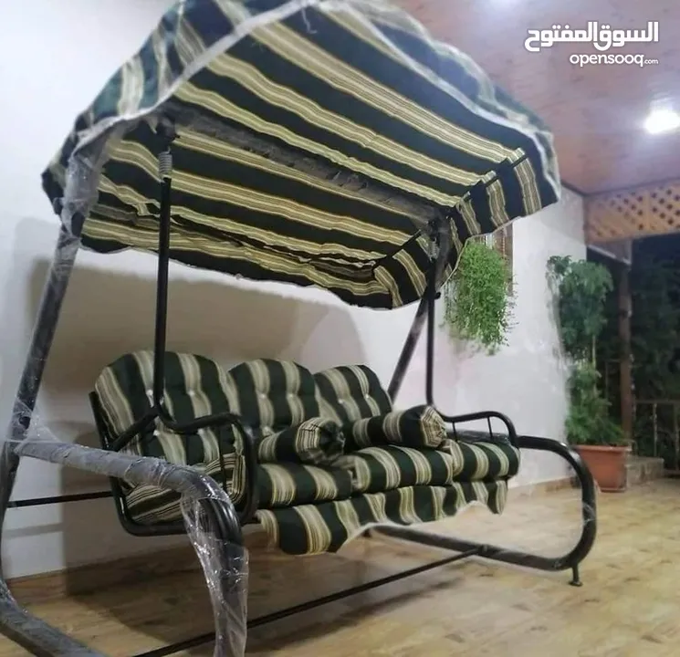 مراجيح ثلاثية ورباعيه وثنائيه  واطقم رتان  وكرسي هزاز وكل مستلزمات الحدائق والمزارع والمنازل