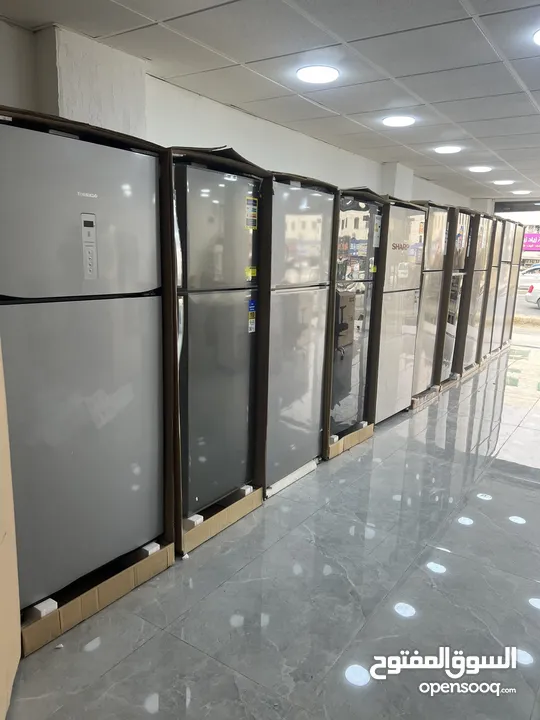 ثلاجه شارب لون اسود مميز 450 ليتر بسعر حرق